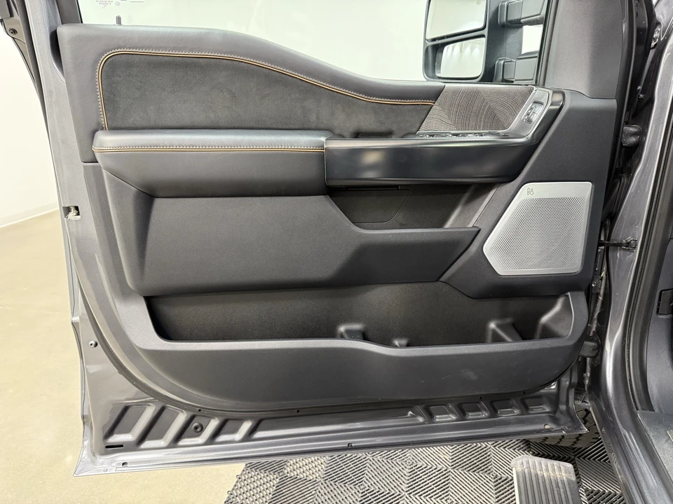 2024 Ford Super Duty 5th Gen - Image 14 of 21