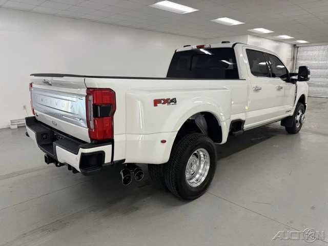 2024 Ford Super Duty 5th Gen - Image 5 of 21