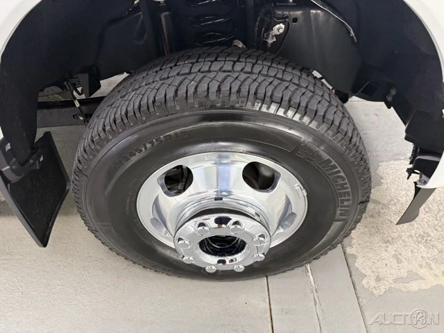 2024 Ford Super Duty 5th Gen - Image 4 of 21
