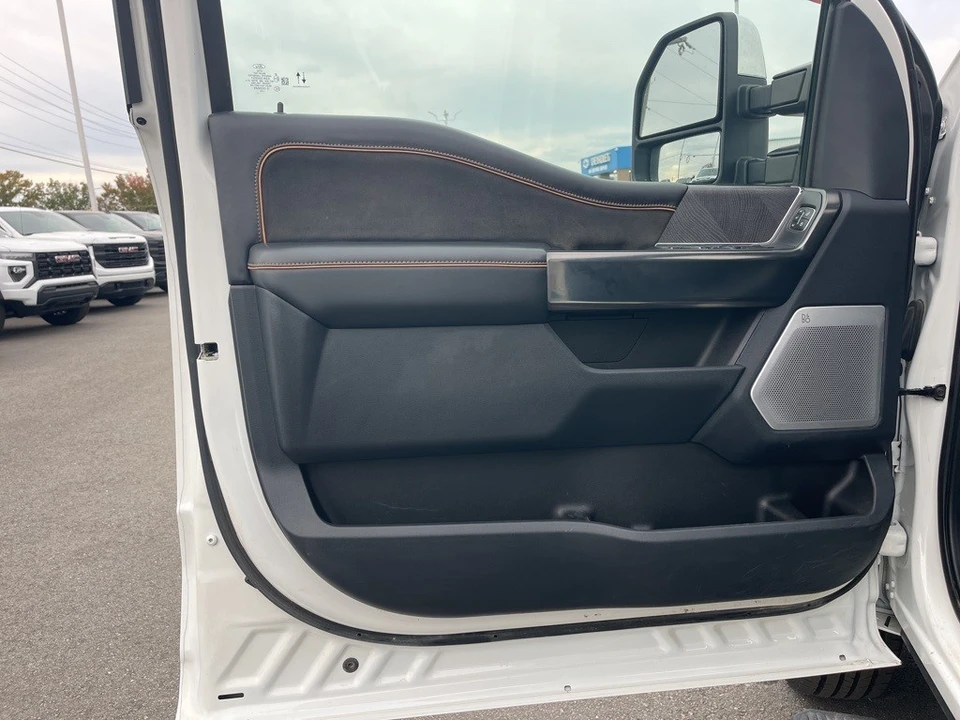 2024 Ford Super Duty 5th Gen - Image 9 of 12
