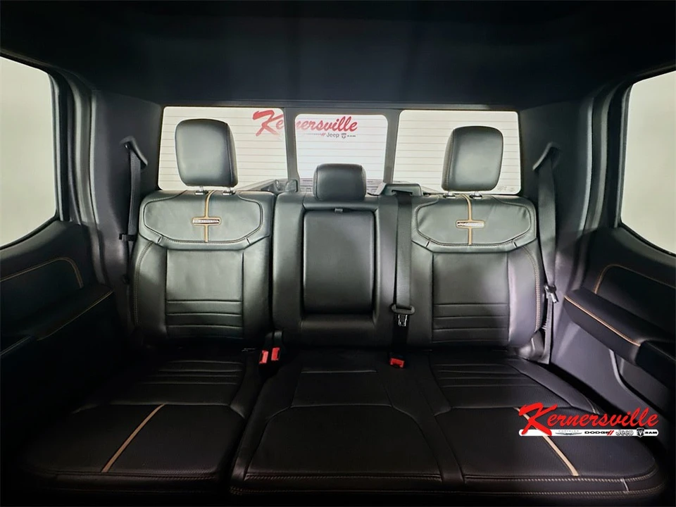 2024 Ford Super Duty 5th Gen - Image 13 of 21