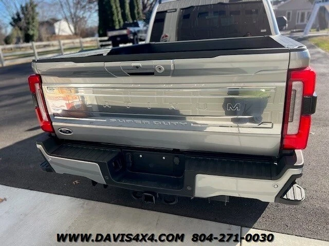 2024 Ford Super Duty 5th Gen - Image 20 of 21