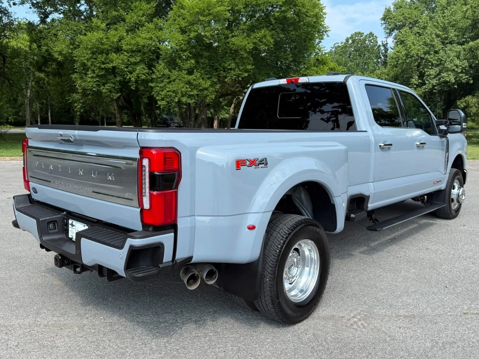 2024 Ford Super Duty 5th Gen - Image 3 of 12