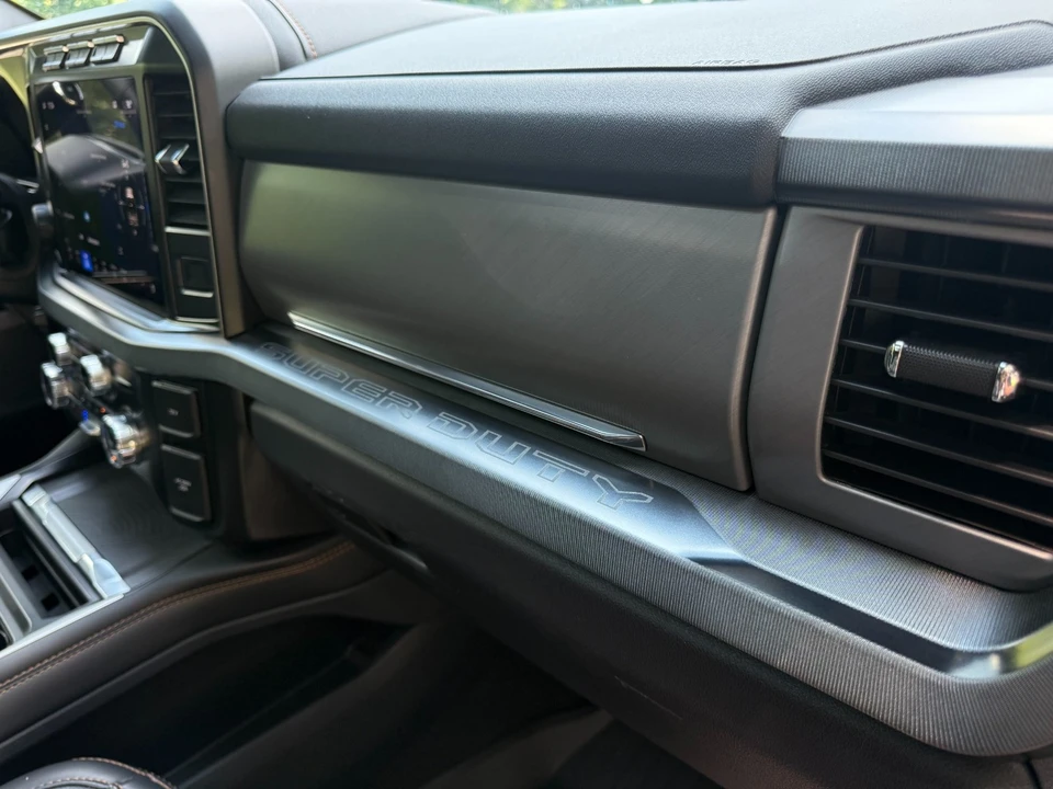 2024 Ford Super Duty 5th Gen - Image 18 of 21