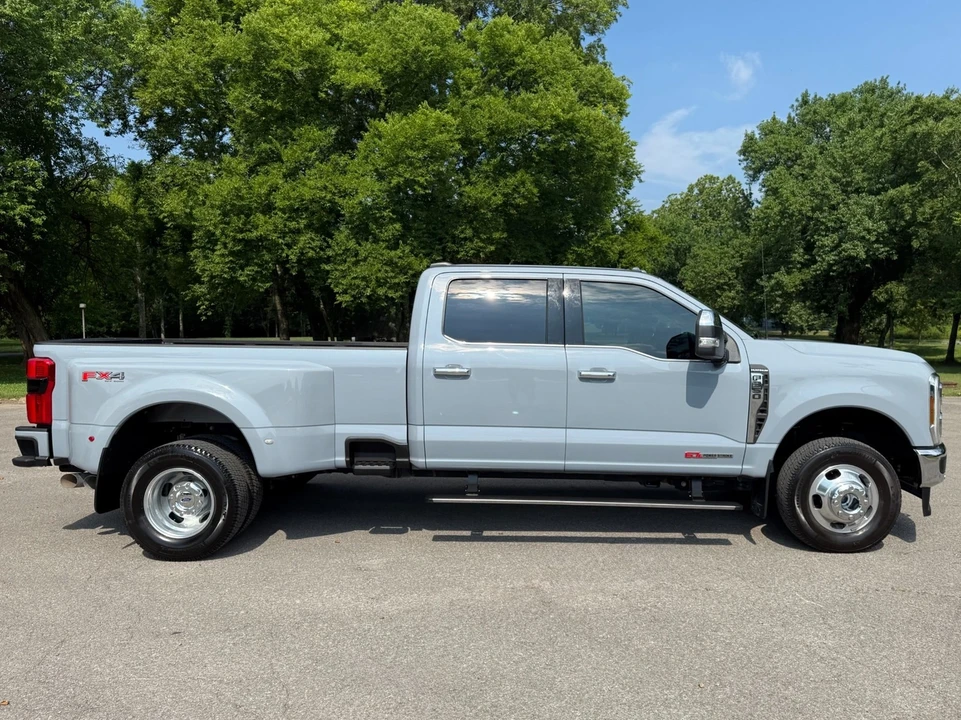 2024 Ford Super Duty 5th Gen - Image 7 of 12