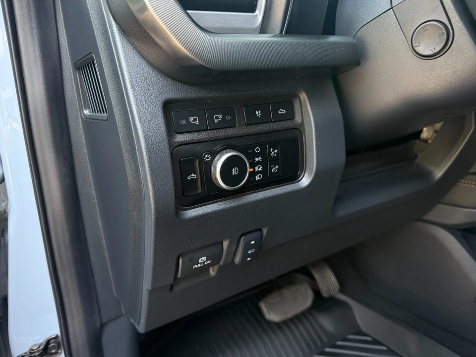 2024 Ford Super Duty 5th Gen - Image 9 of 12