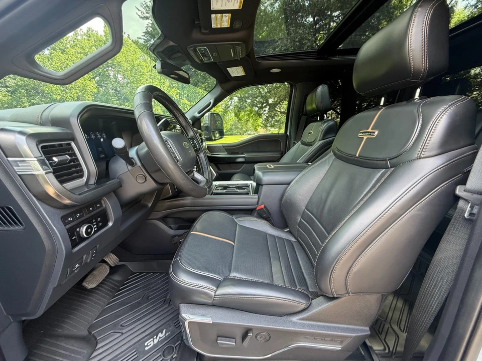 2024 Ford Super Duty 5th Gen - Image 14 of 21