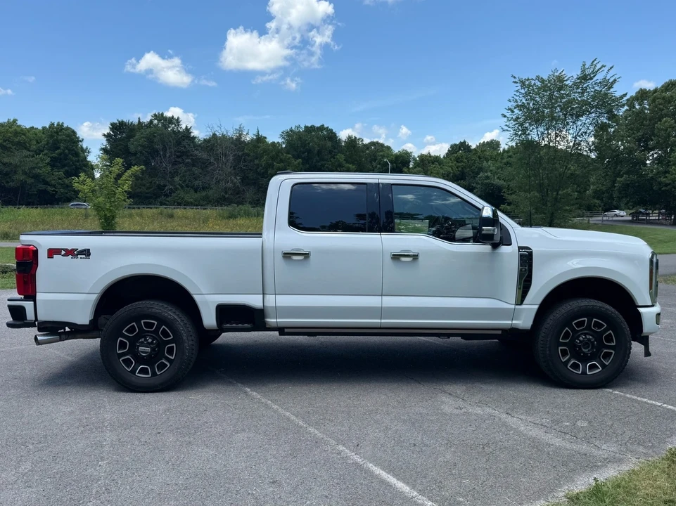 2024 Ford Super Duty 5th Gen - Image 7 of 12