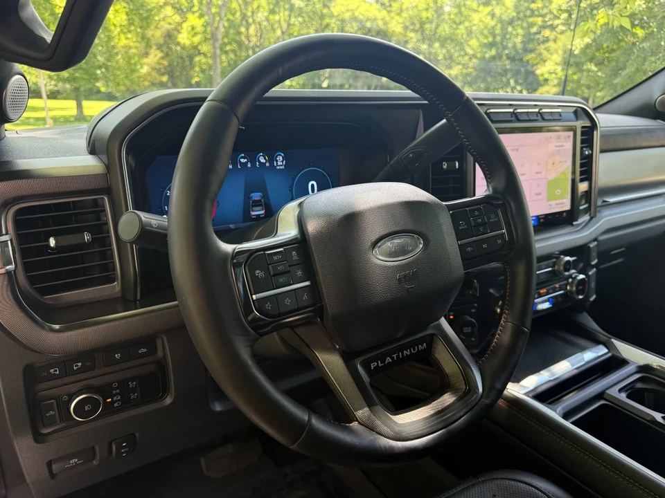 2024 Ford Super Duty 5th Gen - Image 11 of 12