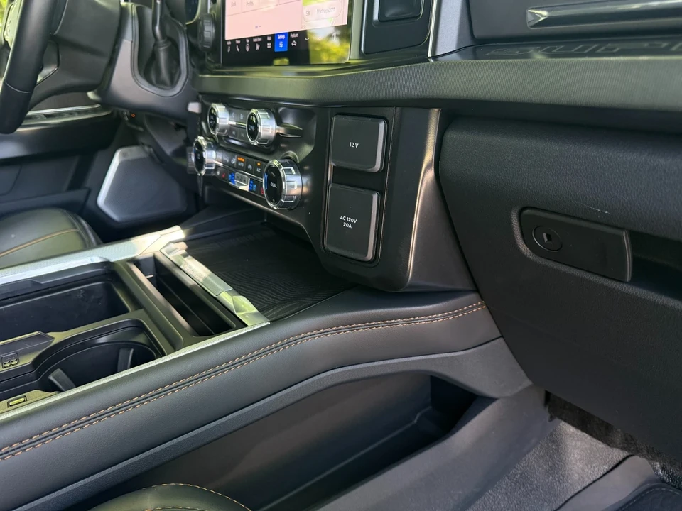 2024 Ford Super Duty 5th Gen - Image 16 of 21
