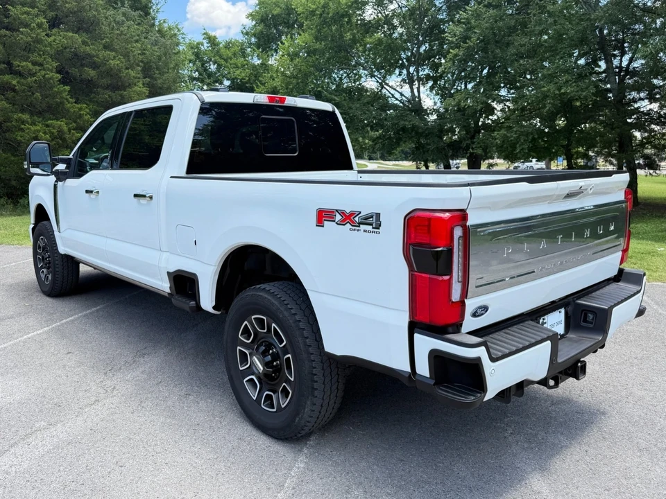 2024 Ford Super Duty 5th Gen - Image 4 of 12