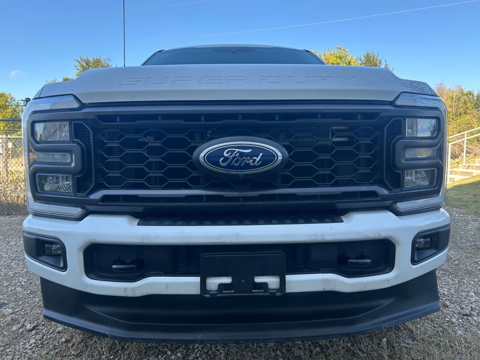 2024 Ford Super Duty 5th Gen - Image 14 of 21