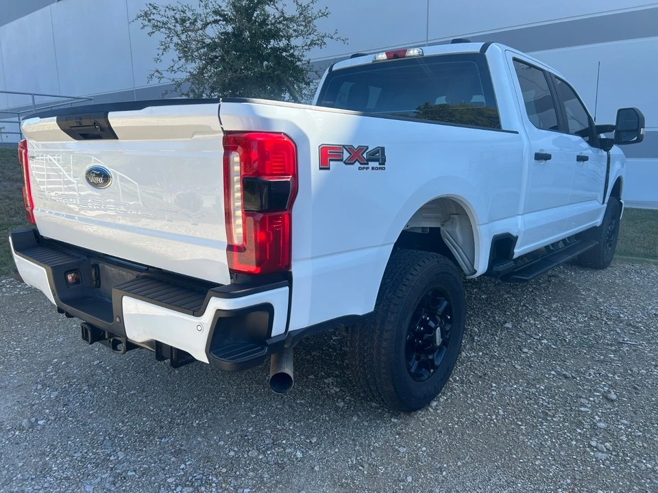 2024 Ford Super Duty 5th Gen - Image 12 of 21