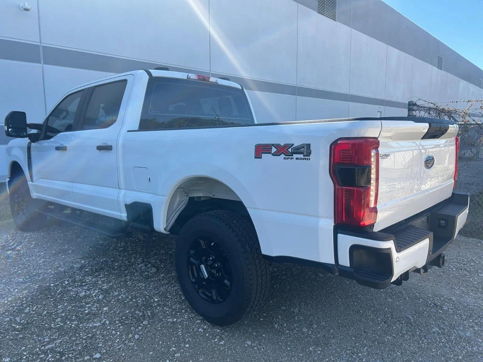 2024 Ford Super Duty 5th Gen - Image 16 of 21