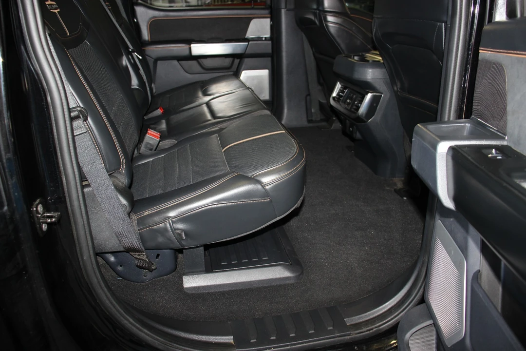 2024 Ford Super Duty 5th Gen - Image 17 of 21