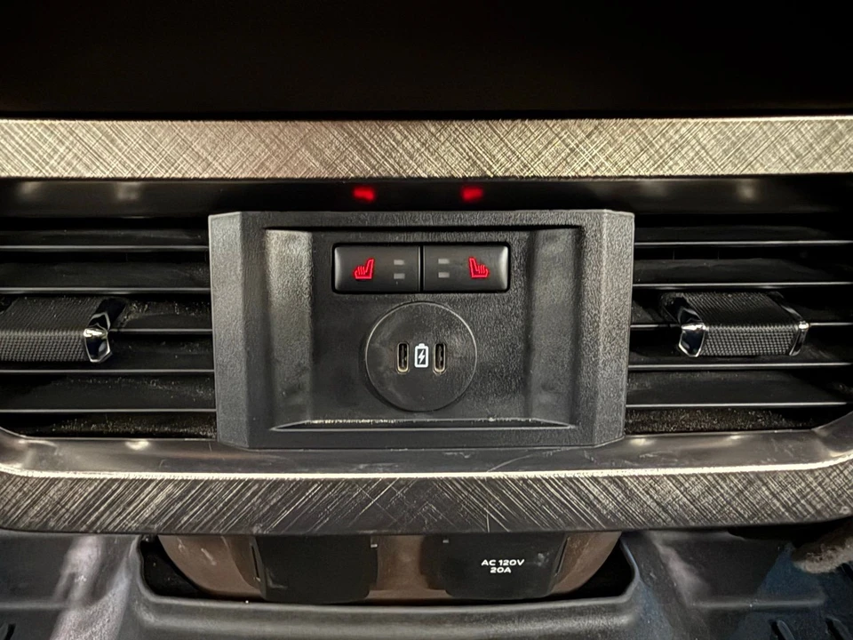 2024 Ford Super Duty 5th Gen - Image 29 of 31