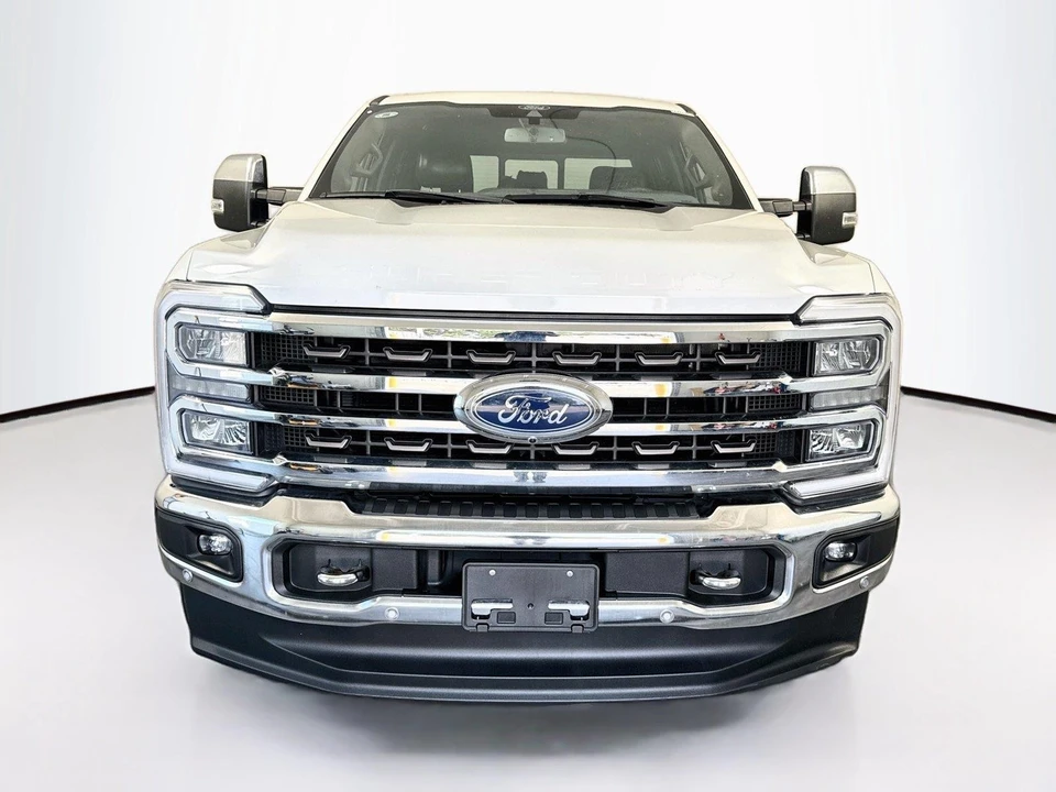 2024 Ford Super Duty 5th Gen - Image 24 of 31