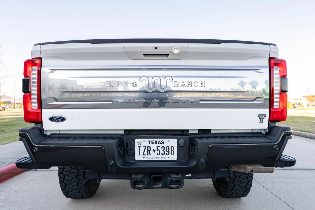 2024 Ford Super Duty 5th Gen - Image 10 of 31