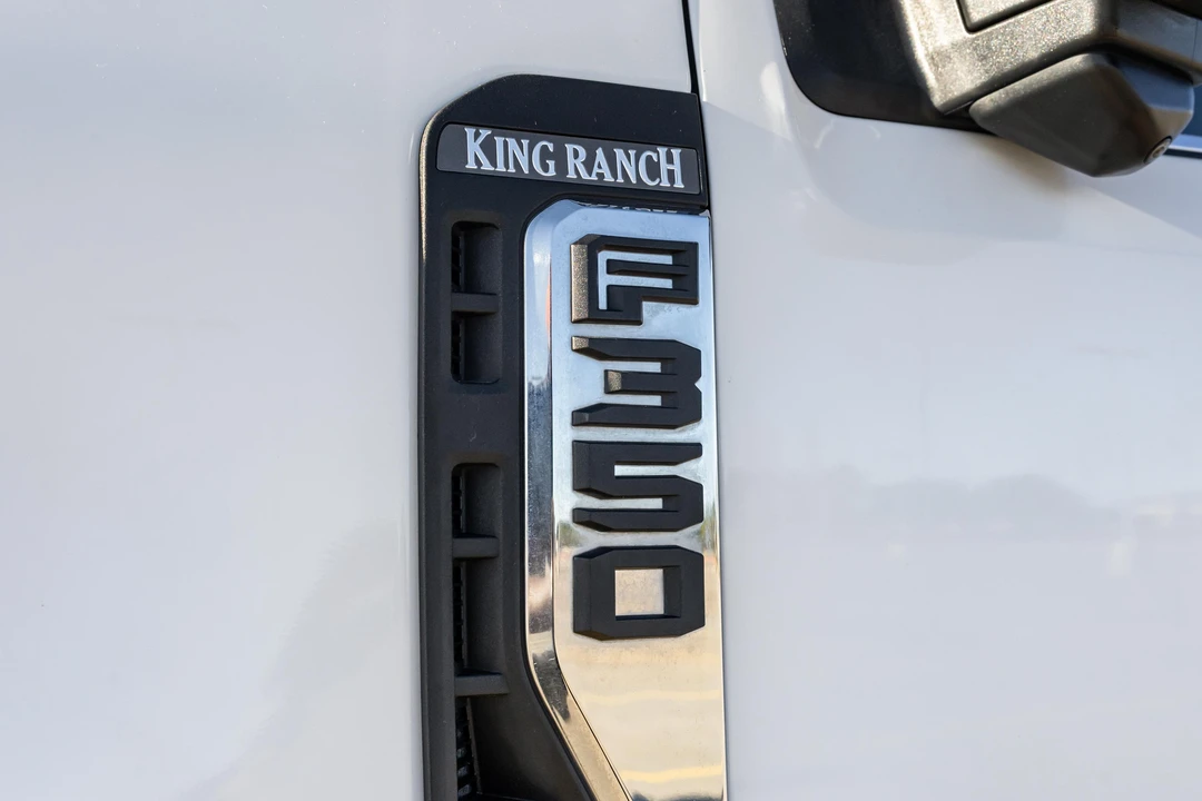 2024 Ford Super Duty 5th Gen - Image 15 of 31
