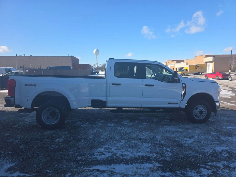 2024 Ford Super Duty 5th Gen - Image 4 of 12