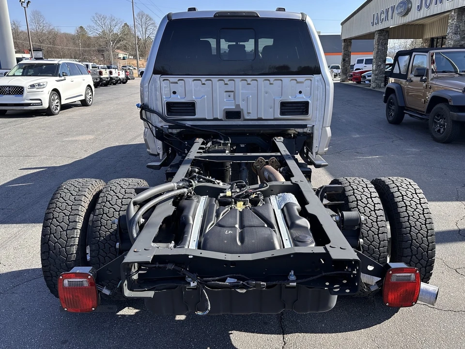 2024 Ford Super Duty 5th Gen - Image 6 of 12