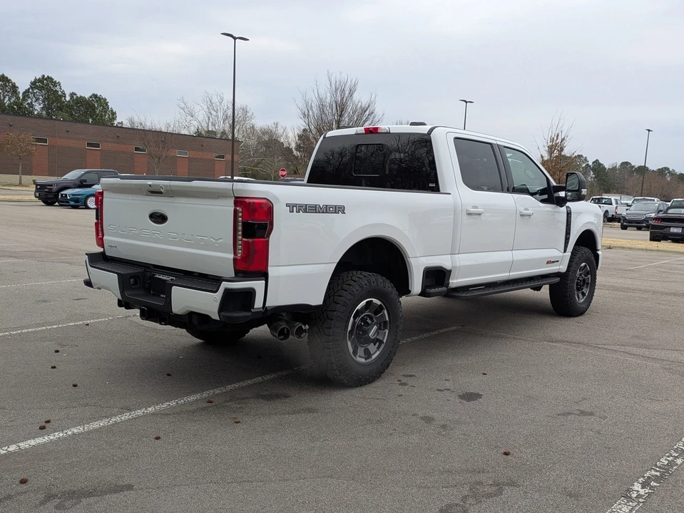2024 Ford Super Duty 5th Gen - Image 4 of 12