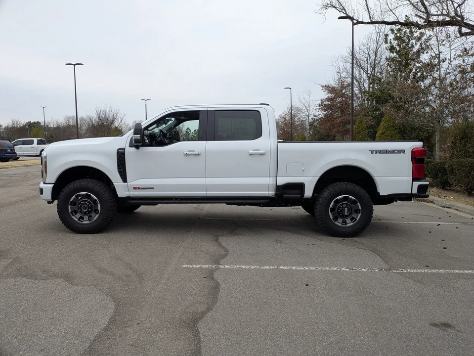 2024 Ford Super Duty 5th Gen - Image 7 of 12