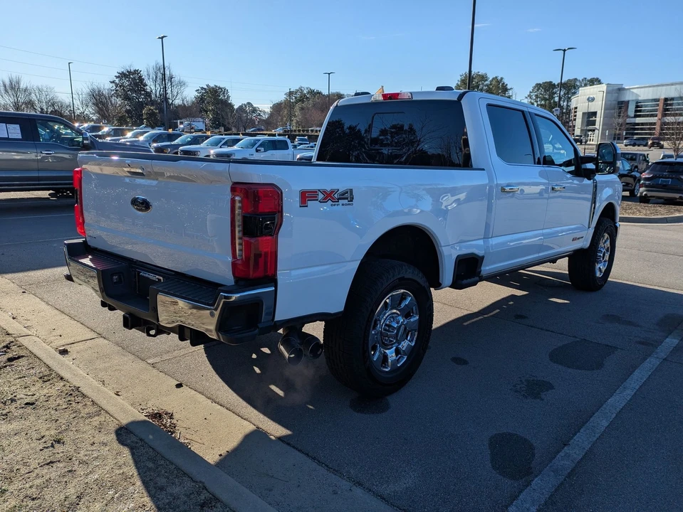 2024 Ford Super Duty 5th Gen - Image 4 of 12