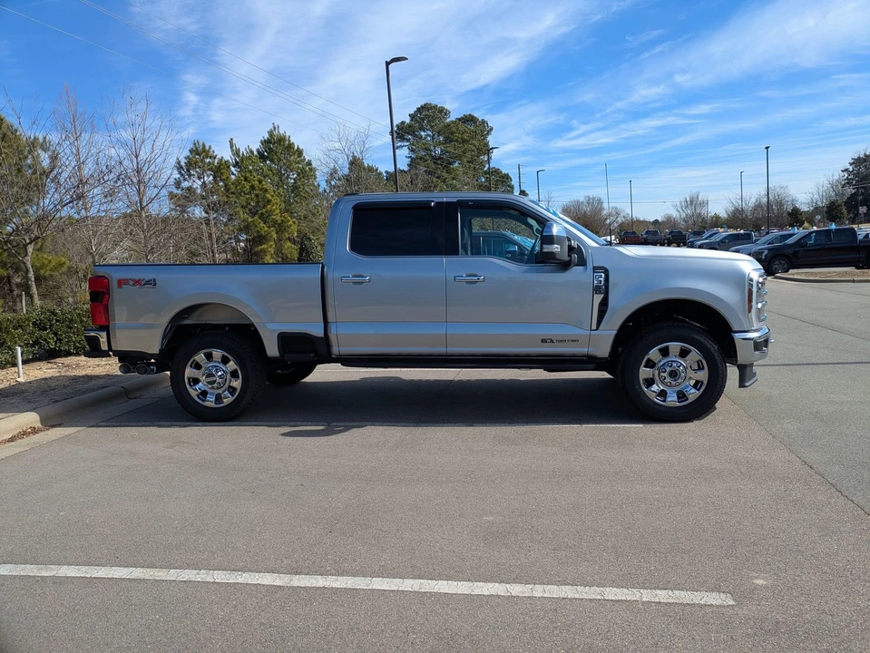 2024 Ford Super Duty 5th Gen - Image 3 of 12