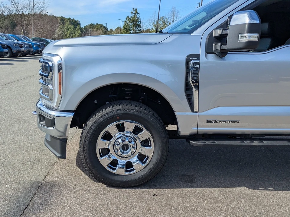 2024 Ford Super Duty 5th Gen - Image 11 of 12