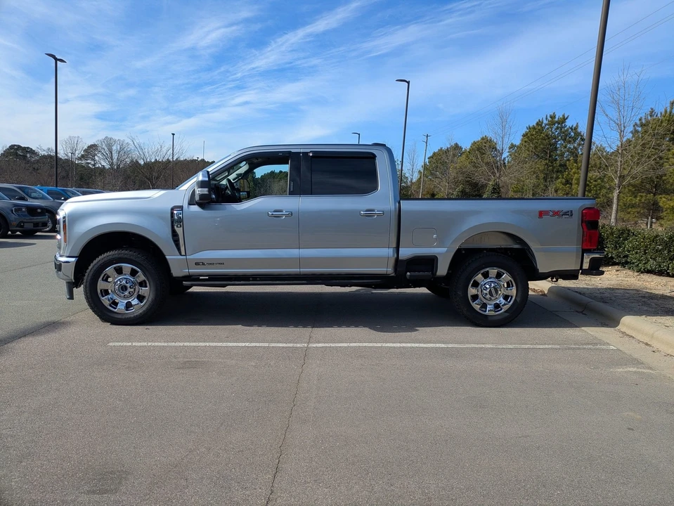 2024 Ford Super Duty 5th Gen - Image 7 of 12