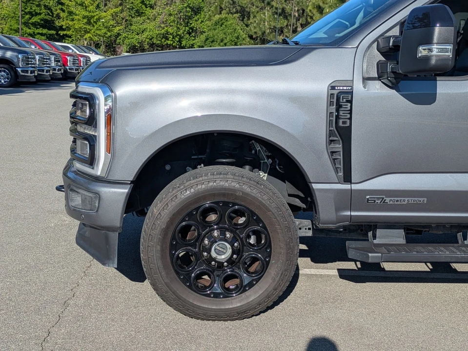 2024 Ford Super Duty 5th Gen - Image 11 of 31