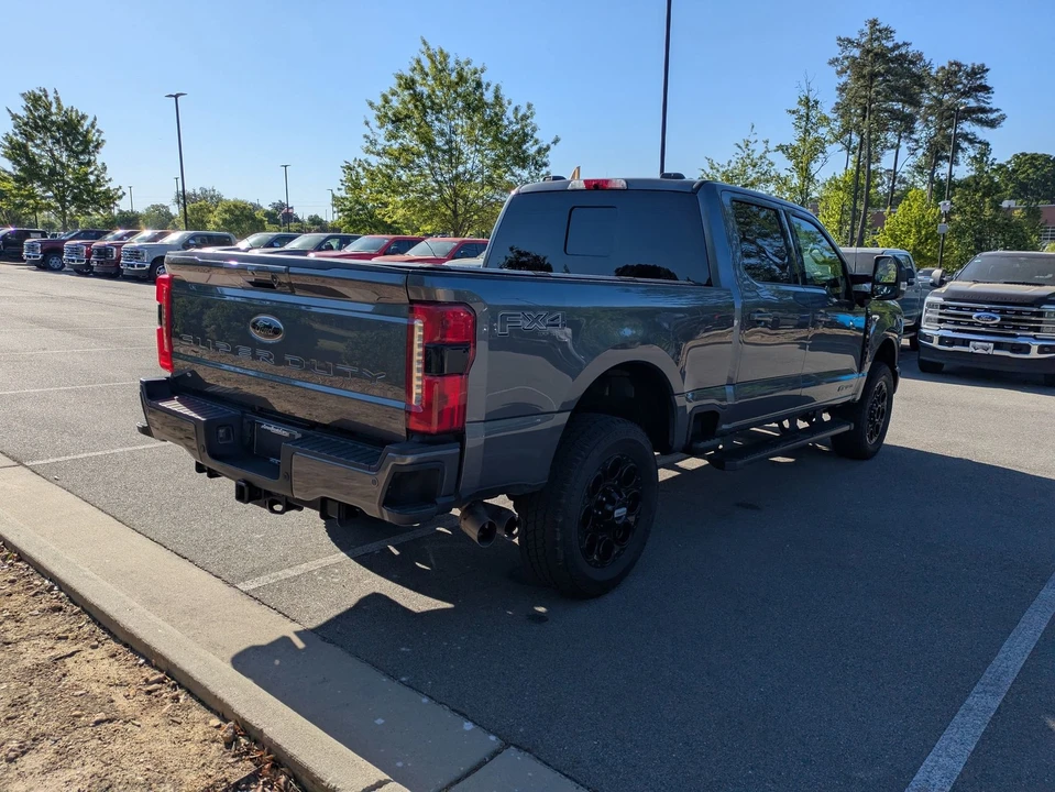 2024 Ford Super Duty 5th Gen - Image 4 of 31