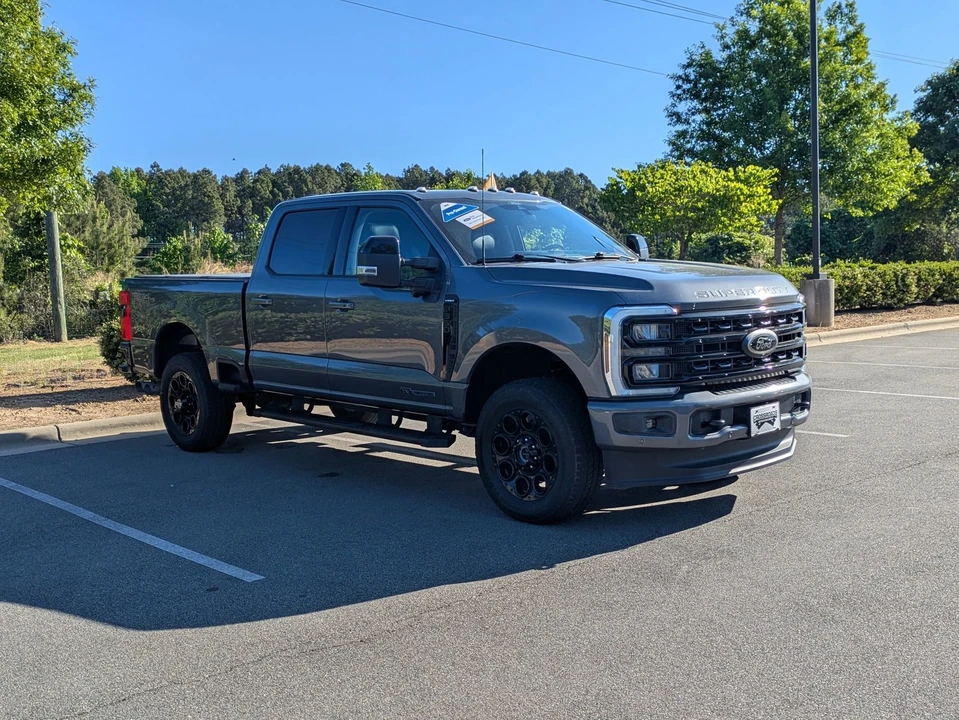 2024 Ford Super Duty 5th Gen - Image 2 of 31
