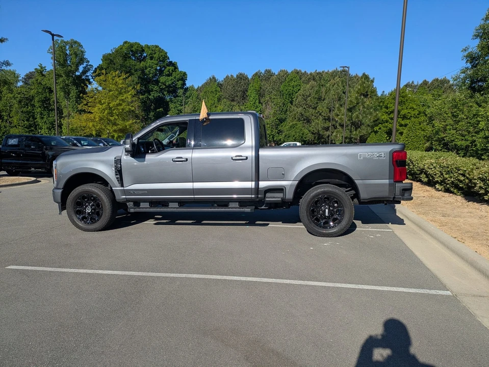 2024 Ford Super Duty 5th Gen - Image 7 of 31