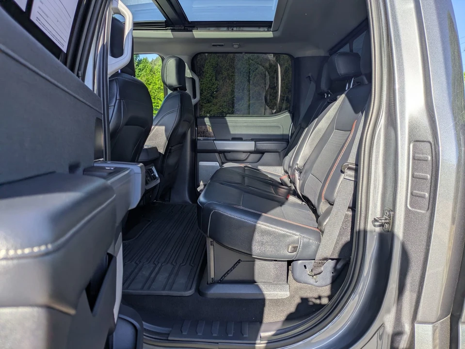 2024 Ford Super Duty 5th Gen - Image 29 of 31