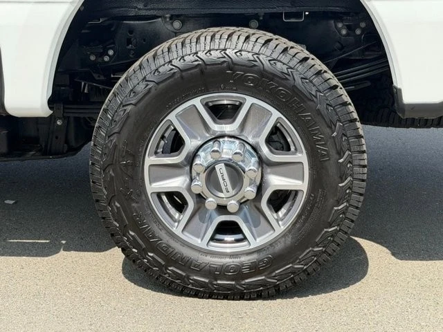 2024 Ford Super Duty 5th Gen - Image 16 of 31