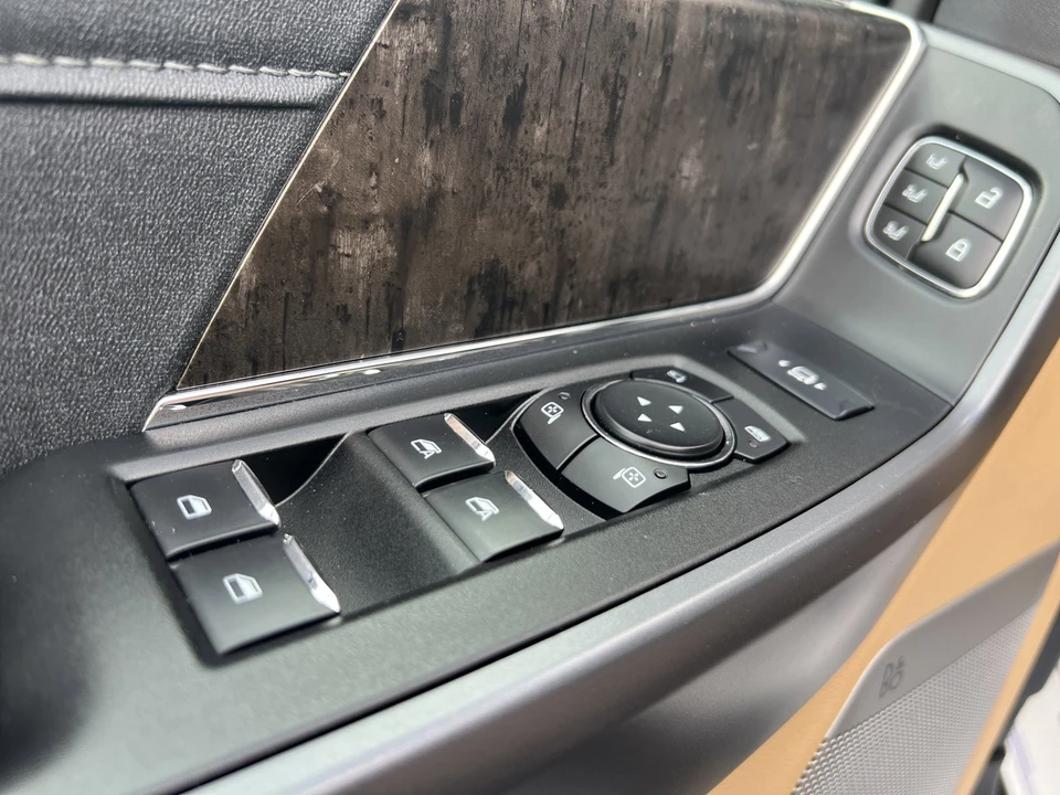 2024 Ford Super Duty 5th Gen - Image 21 of 21
