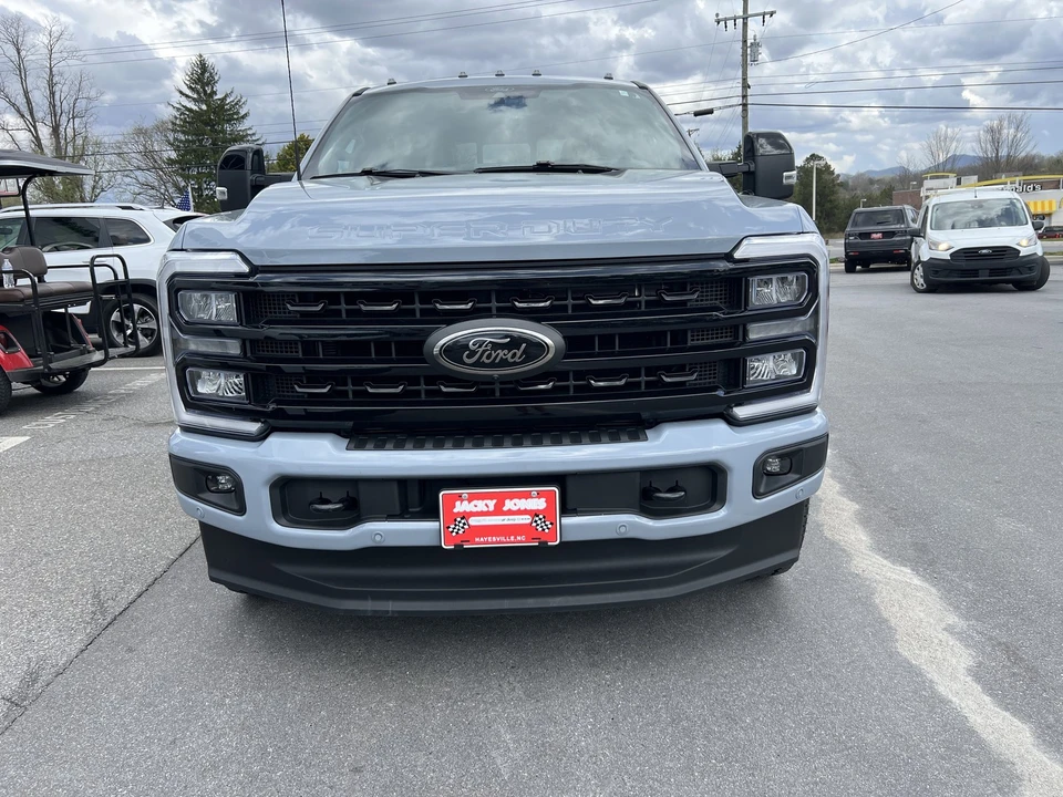 2024 Ford Super Duty 5th Gen - Image 5 of 31