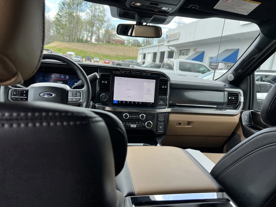 2024 Ford Super Duty 5th Gen - Image 18 of 21