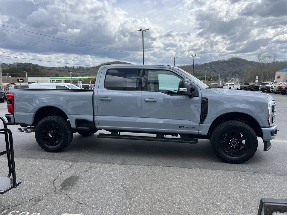 2024 Ford Super Duty 5th Gen - Image 4 of 21