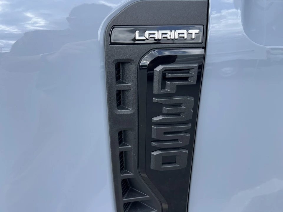 2024 Ford Super Duty 5th Gen - Image 7 of 31