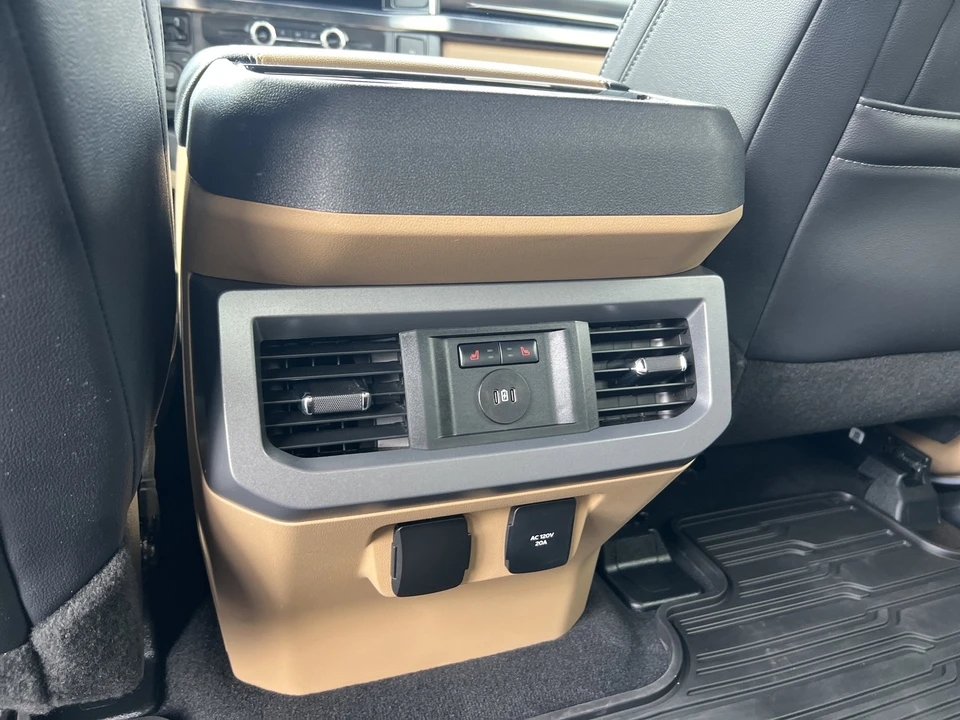 2024 Ford Super Duty 5th Gen - Image 17 of 31