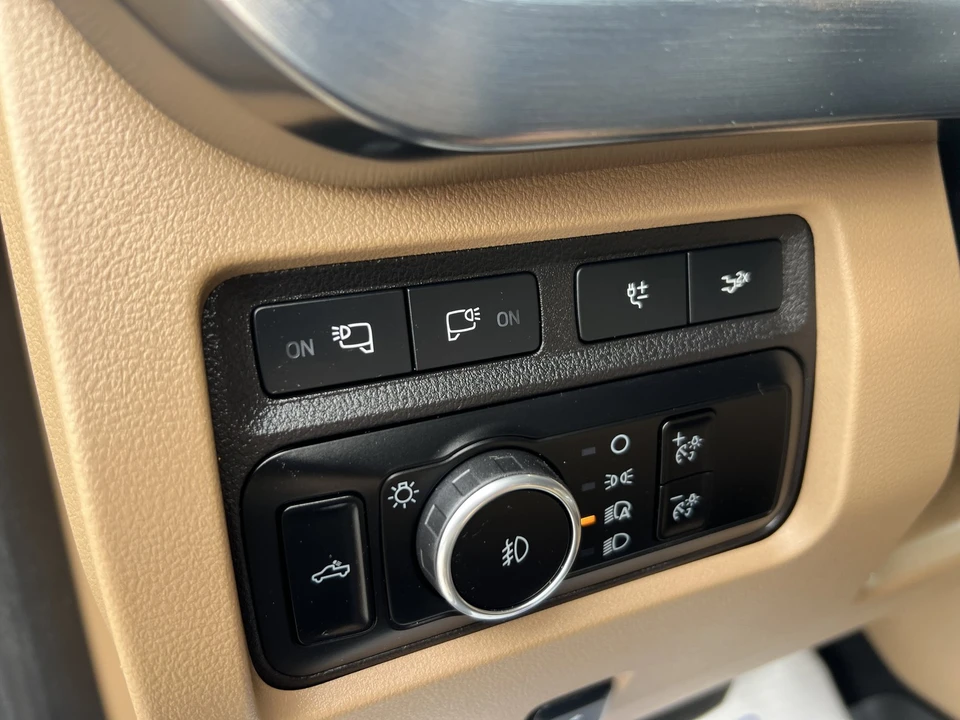2024 Ford Super Duty 5th Gen - Image 25 of 31