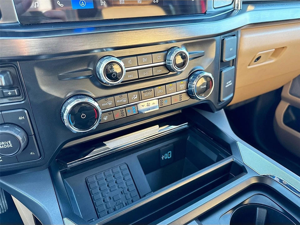 2024 Ford Super Duty 5th Gen - Image 13 of 31
