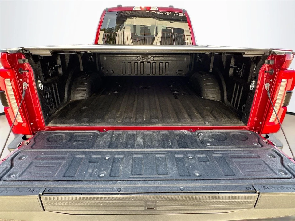 2024 Ford Super Duty 5th Gen - Image 20 of 31