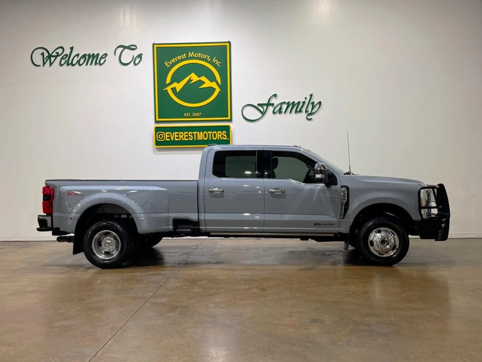 2024 Ford Super Duty 5th Gen - Image 9 of 31