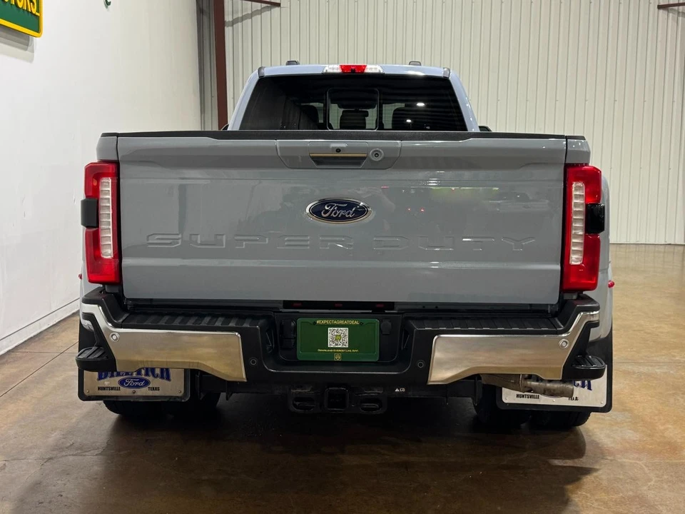2024 Ford Super Duty 5th Gen - Image 7 of 31