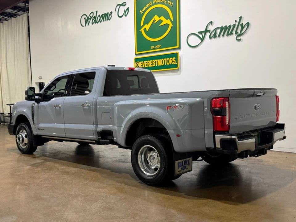 2024 Ford Super Duty 5th Gen - Image 6 of 31