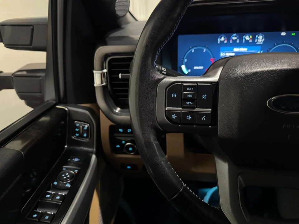 2024 Ford Super Duty 5th Gen - Image 22 of 31
